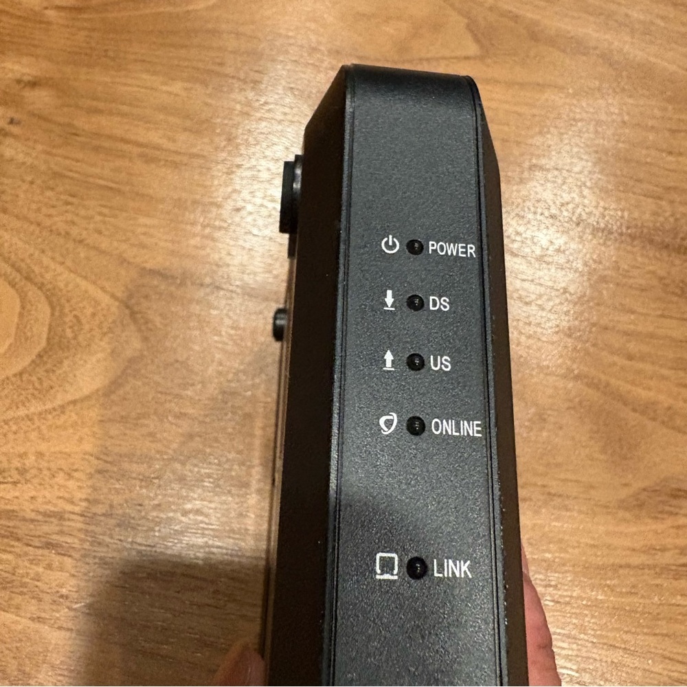 Cisco Cable Modem - Picture 8 of 9